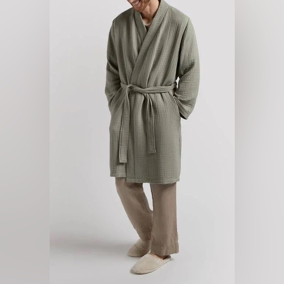 Parachute Unisex Cloud Cotton Robe - Moss Green - Picture 1 of 7